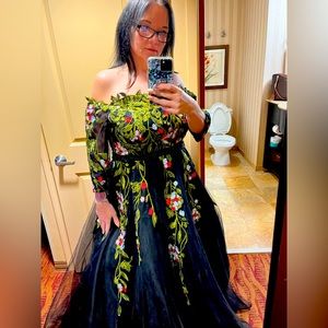 Perfect dress for Prom or ball!